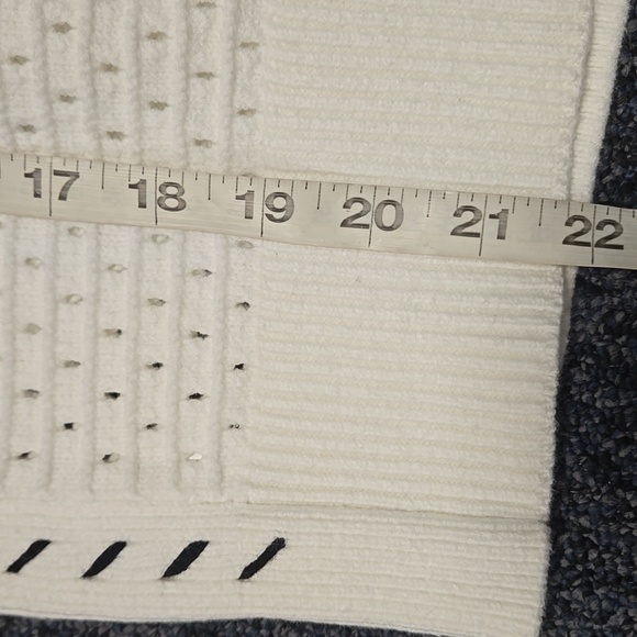 NWT Lou & Grey Women's Mesh Stitch Zip Sweater Size M - Picture 10 of 12